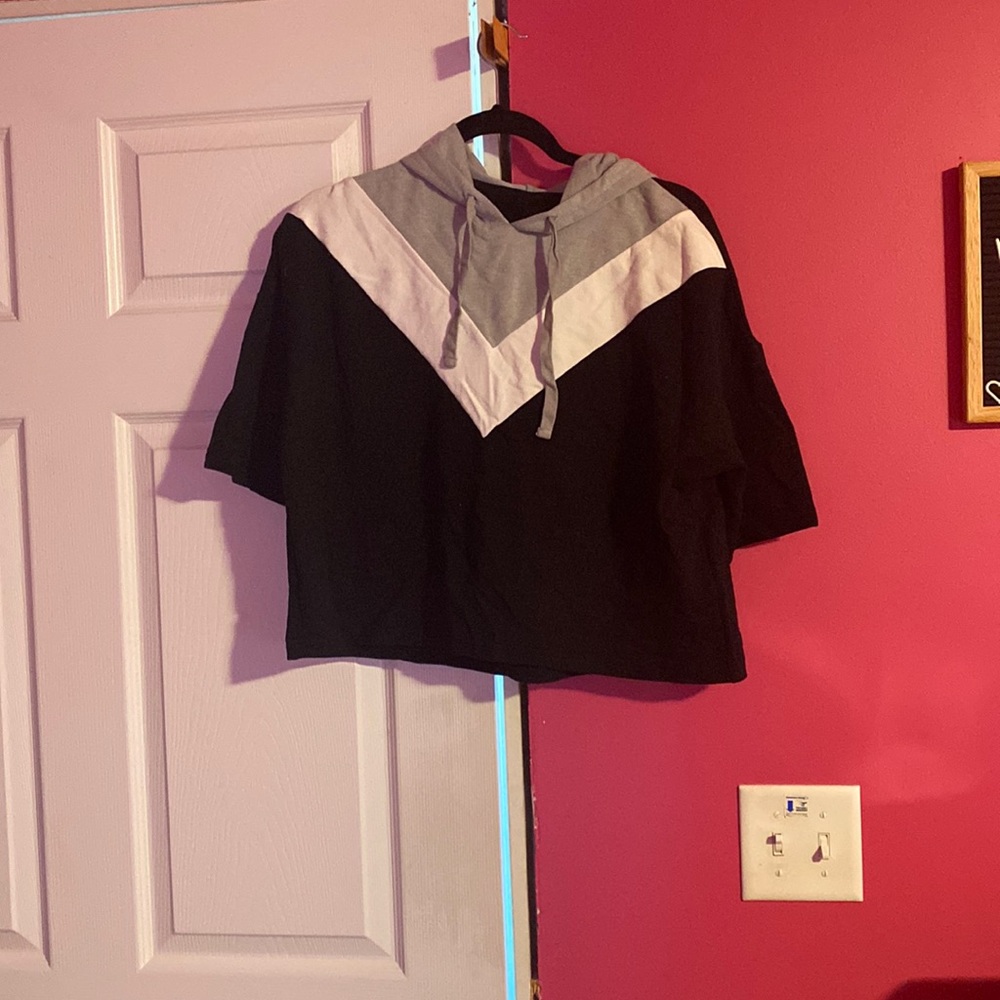 Short sleeve